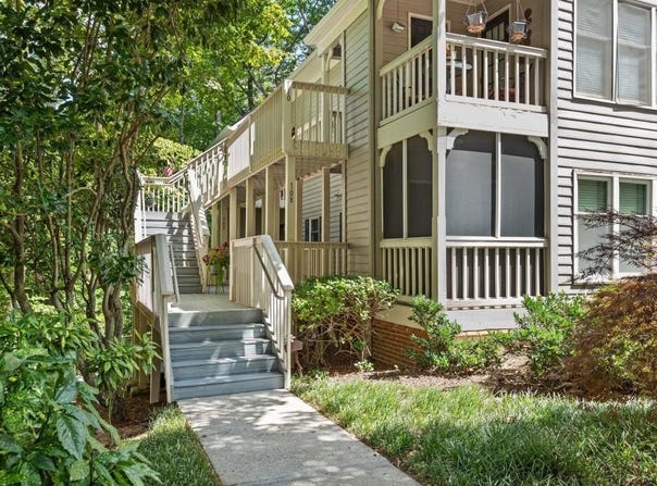 109 Bainbridge Drive, Sandy Springs, GA 30327