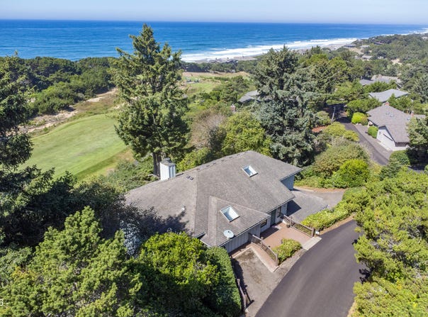 115 W Bay Point Road, Gleneden Beach, OR 97388
