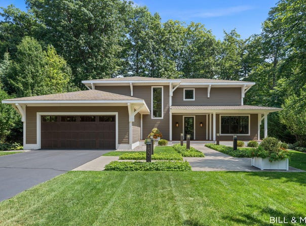 150 West Shore Woods, Douglas, MI 49406
