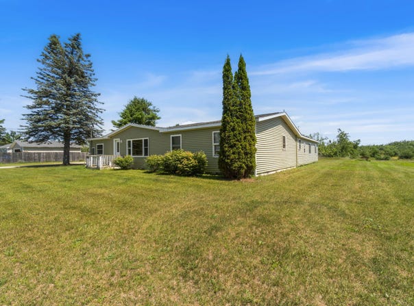 3965 Newt Drive, Gaylord, MI 49735
