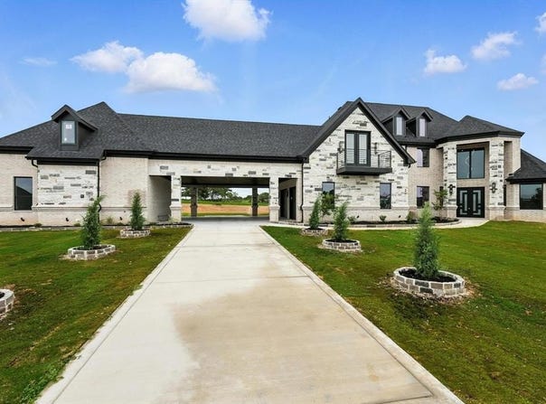 5005 Glenoaks Court, Weatherford, TX 76088