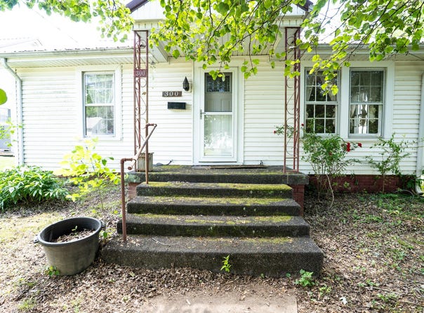 300 Dawson Road, Princeton, KY 42445