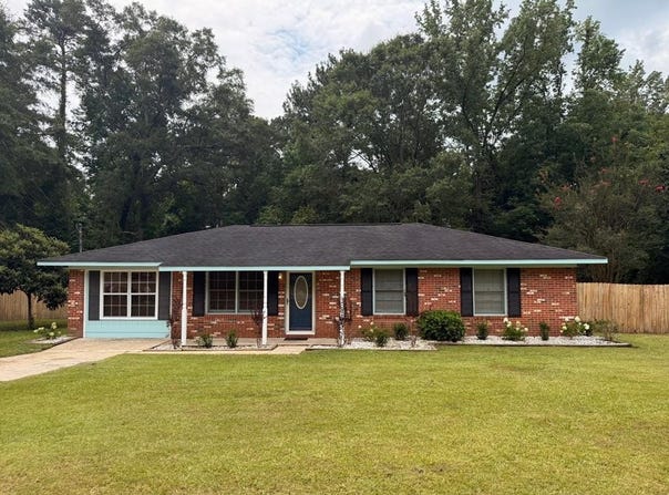 171 MerryDell Dr., Ozark, AL 36360