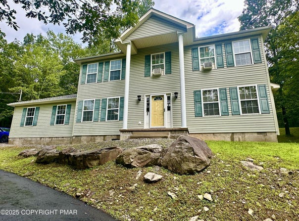 164 Alpine Road, Henryville, PA 18332