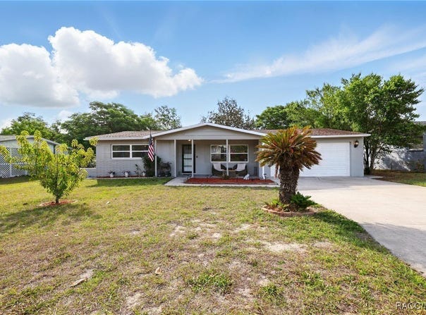 101 S Barbour Street, Beverly Hills, FL 34465