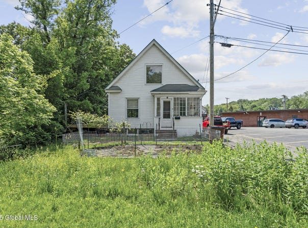 4 River Street, Gloversville, NY 12078