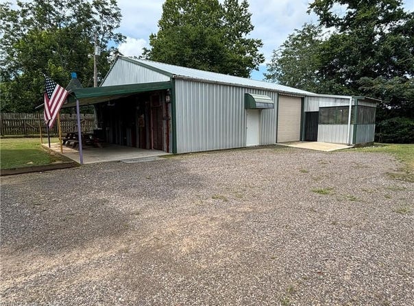 2002 Main ST, Danville, AR 72833