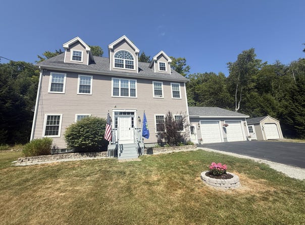 325 Lower Dedham Road, Holden, ME 04429
