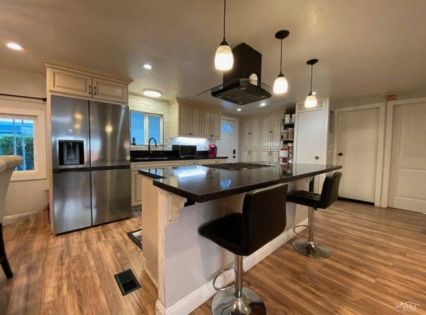 9395 Harritt Rd, Lakeside, CA 92040