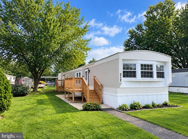 212 HARRISON Avenue, WILLIAMSTOWN, NJ 08094