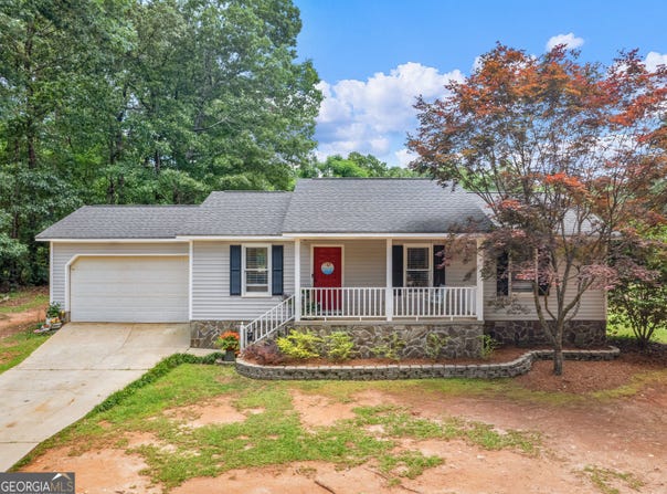 533 Honeysuckle, Thomaston, GA 30286