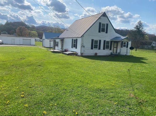 1352 Randolph Drive, Beverly, WV 26253