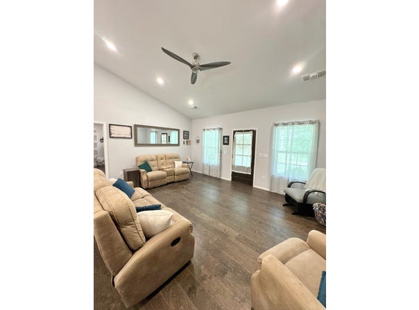613 Queen Road, Broken Bow, OK 74728