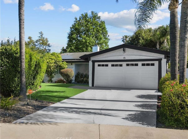 22041 Kinzie Street, Chatsworth, CA 91311