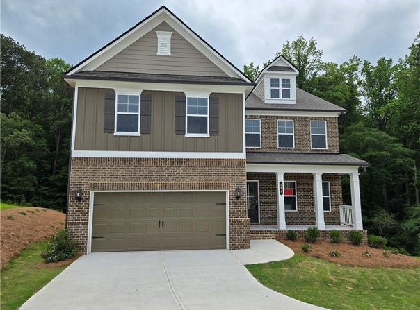 508 Clayborne Way, Loganville, GA 30052