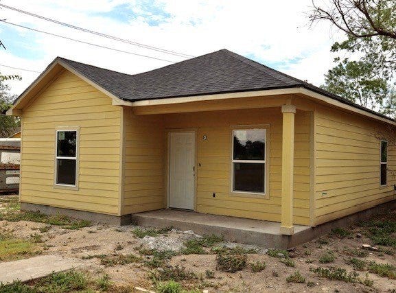 810 Saint Joseph Street, Alice, TX 78332