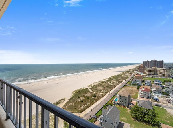 3851 Boardwalk, Atlantic City, NJ 08401