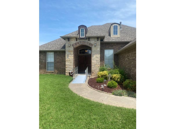 1328 Brayden Drive, Moore, OK 73160