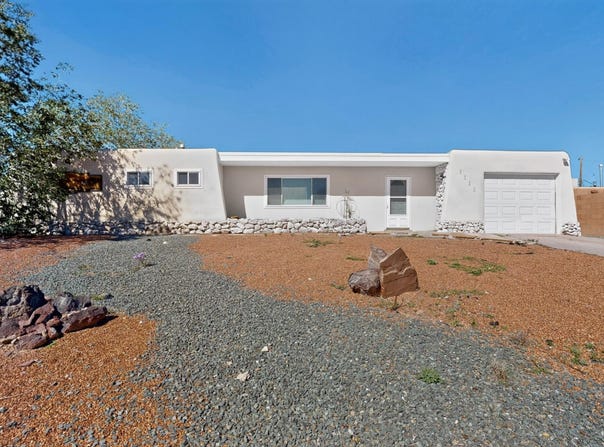 5723 Fairfax Drive NW, Albuquerque, NM 87114