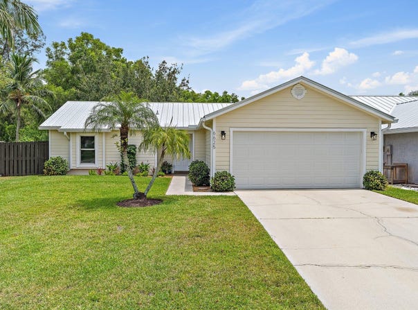 6625 SE Amyris Court, Stuart, FL 34997