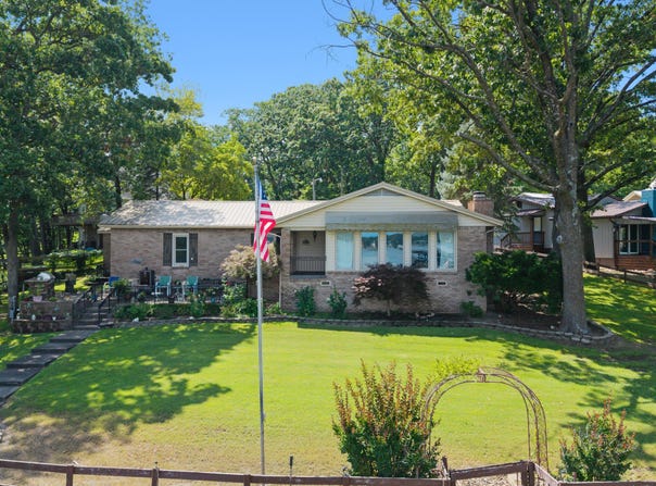 24910 S 612 Road, Grove, OK 74344
