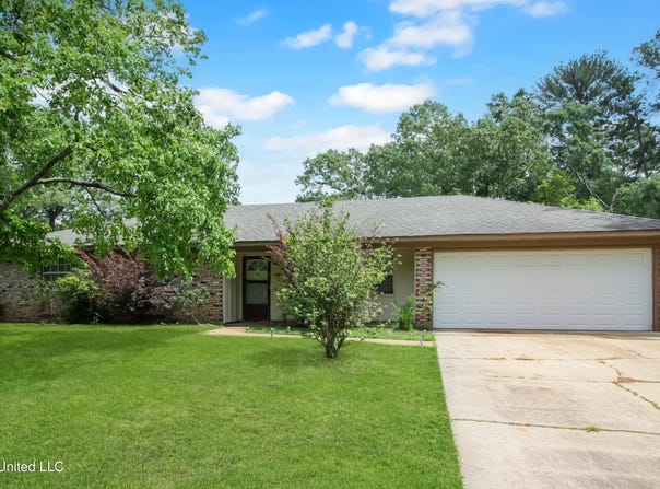 54 Willowbrook Lane, Brandon, MS 39042