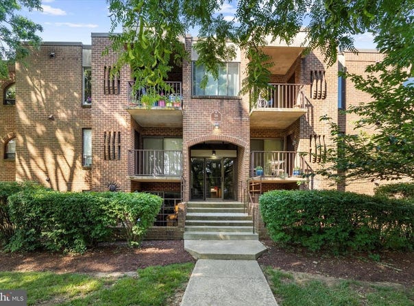 16 SILVERWOOD CIR #2, ANNAPOLIS, MD 21403