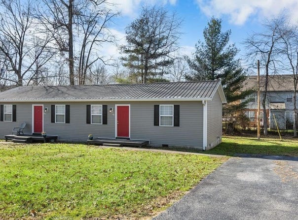 167-229 Strange Street, Stanton, KY 40380