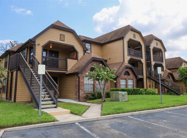 345 FORESTWAY CIRCLE, ALTAMONTE SPRINGS, FL 32701