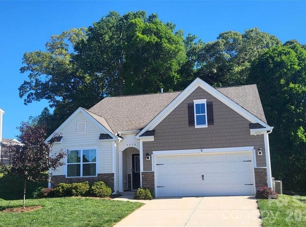 3938 Village Boulevard NW, Conover, NC 28613