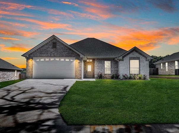 114 Hay Meadow Drive, Winona, TX 75792