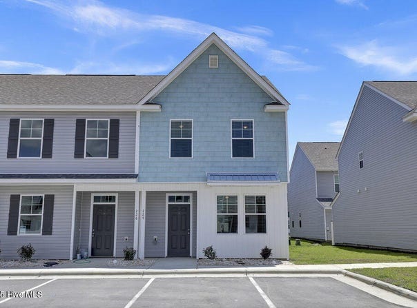 224 Sandy Cove Lane, Sneads Ferry, NC 28460