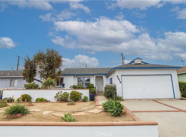 9615 Dorrington Avenue, Arleta, CA 91331