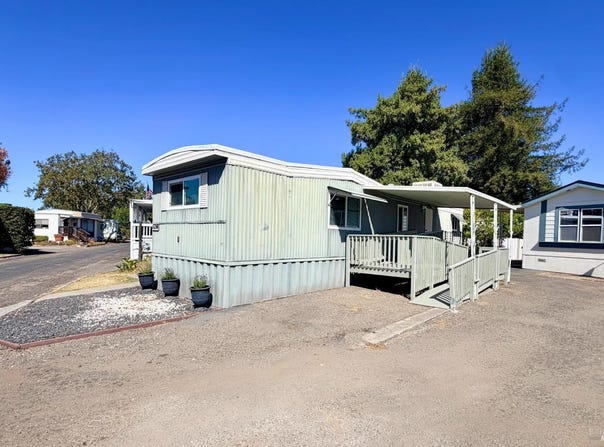 5756 Lois Avenue, Santa Rosa, CA 95403