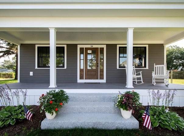 34 Lincoln Ave, Bourne, MA 02532