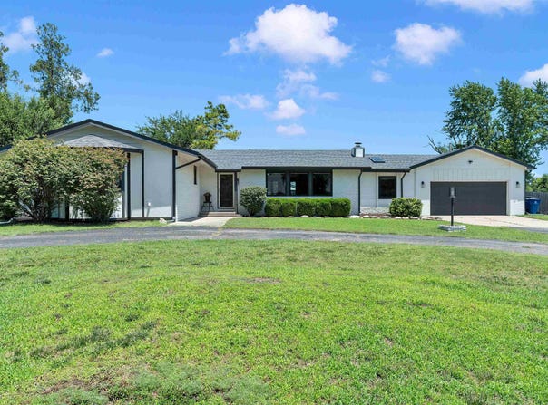 206 E Hamlin, Andover, KS 67002