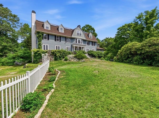 852 Hale St, Beverly, MA 01915