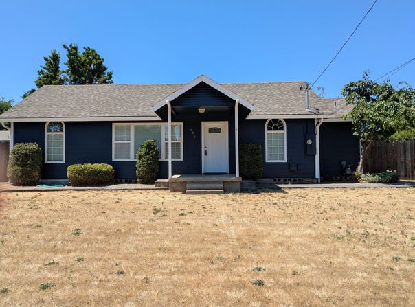 460 Freeman Road, Central Point, OR 97502
