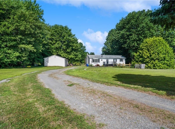 1590 Carmen Road, Somerset, NY 14012