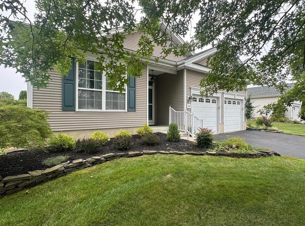 24 ELLINGTON DRIVE, COLUMBUS, NJ 08022