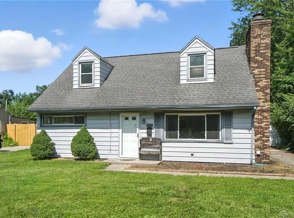 1908 Wilmington Pike, Dayton, OH 45420