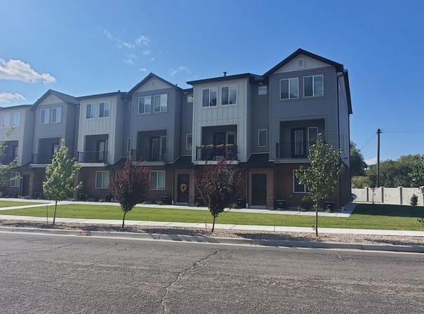 1273 E 16TH St S, Ogden, UT 84401
