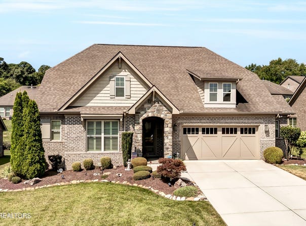 635 Briarstone Lane, Knoxville, TN 37934