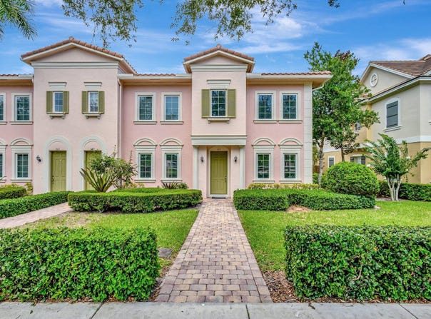 595 Dakota Drive Drive, Jupiter, FL 33458