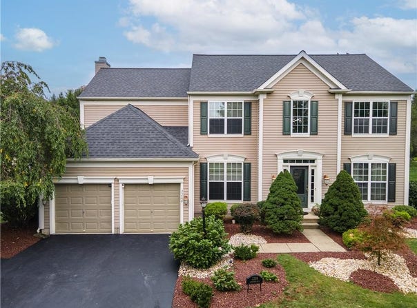 2208 Pembrooke Drive, Lower Macungie Twp, PA 18062