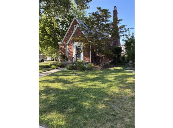 1846 Stanhope Street, Grosse Pointe, MI 48236