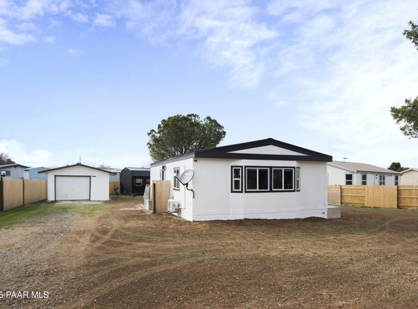 20550 E Sunset Lane, Mayer, AZ 86333