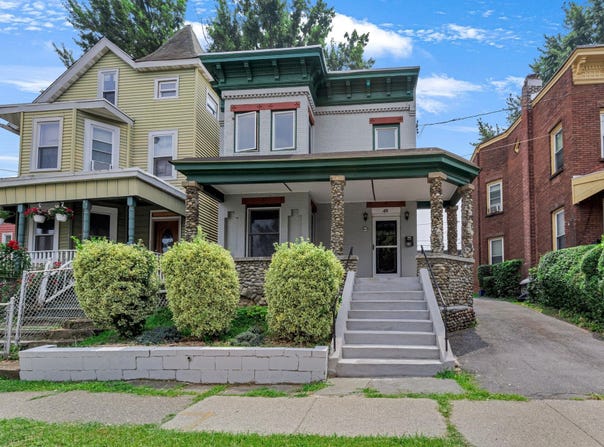 49 Overlook Place, Newburgh, NY 12550