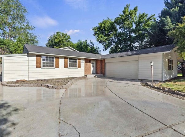 4655 N Bluegrass Ave, Boise, ID 83703
