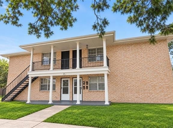 300 DUKE Drive, Kenner, LA 70065